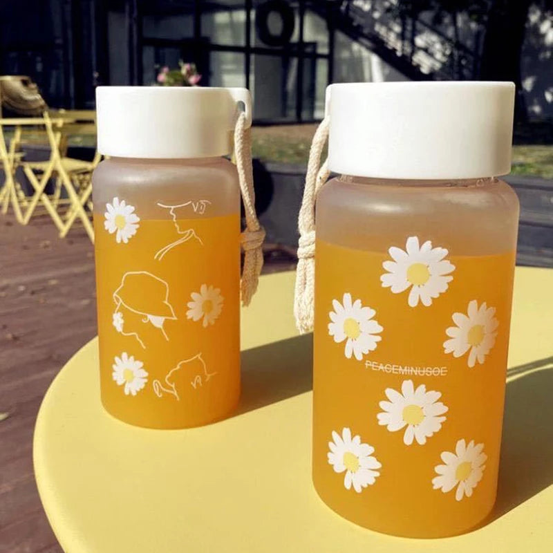 480ml Small Daisy Transparent Plastic Water Bottles BPA Free Creative Frosted Water Bottle With Portable Rope Travel Tea Cup